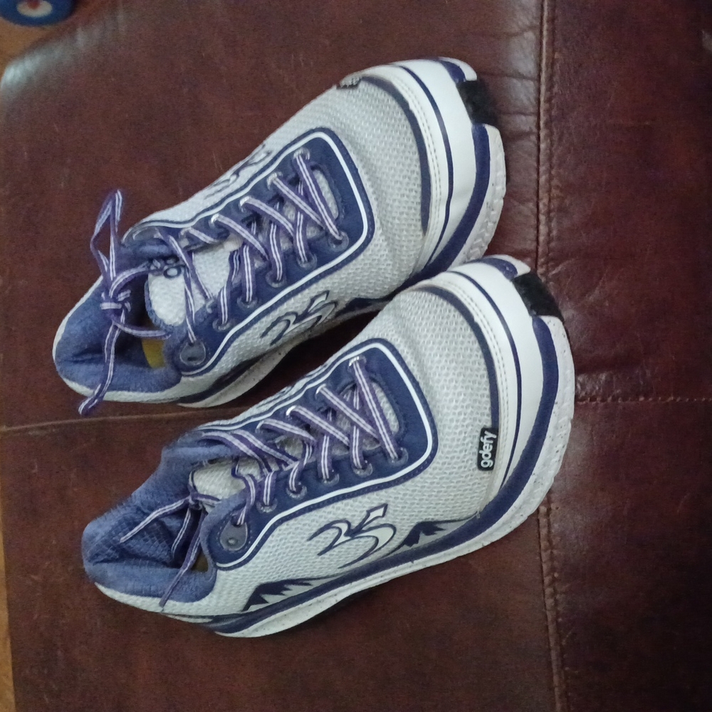 Gdefy Shoes 8.5